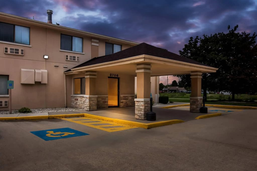Hotel photo 1