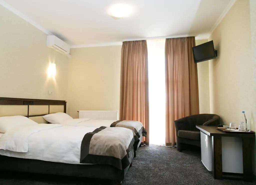 Hotel photo 1