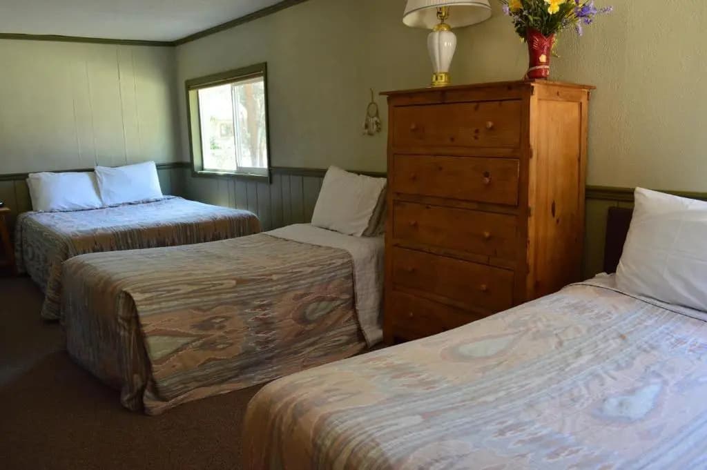 2 Bedrooms Cottage