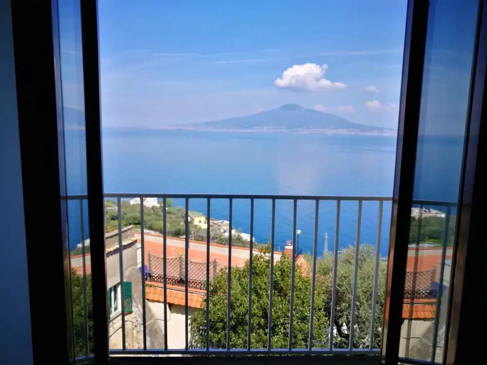 Double Junior Suite with sea view full double bed