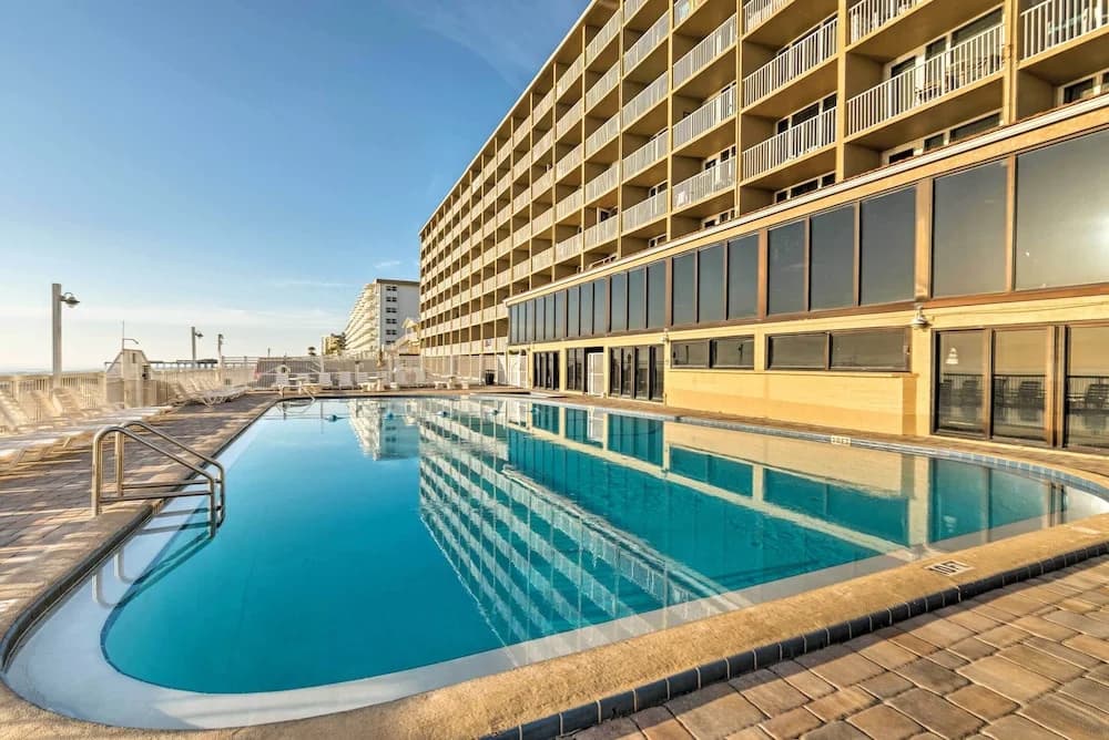 1 Bedroom Apartment with balcony
