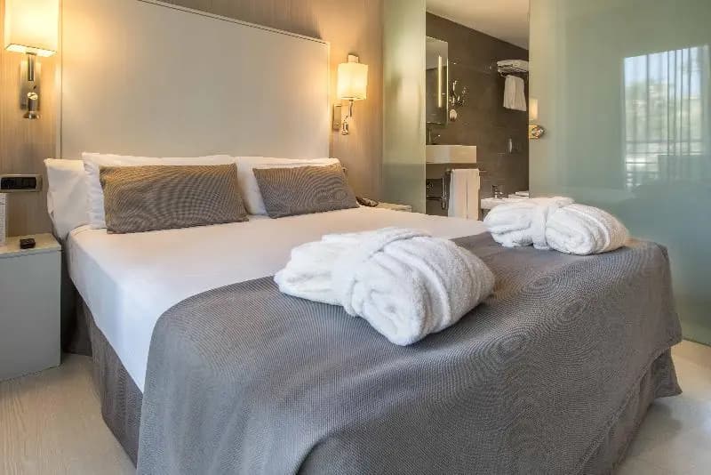 Double room full double bed