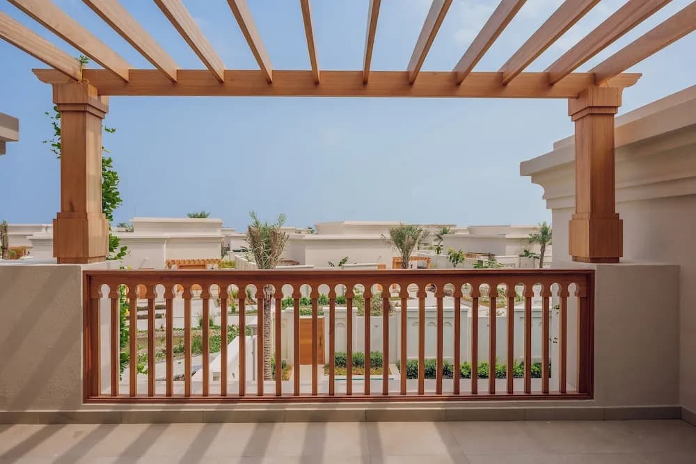 2 Bedrooms Quadruple Villa