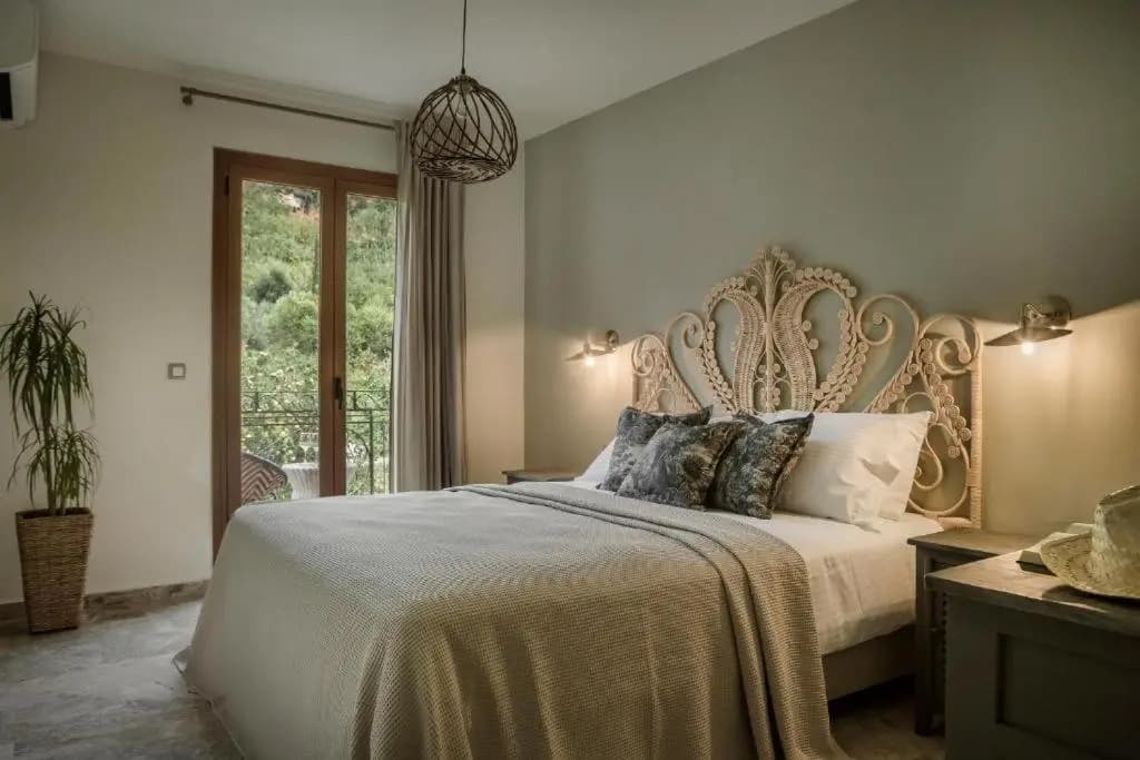 Superior Double room with mountain view full double bed