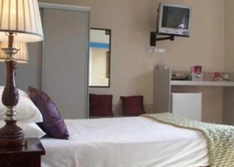 Standard Triple Club room