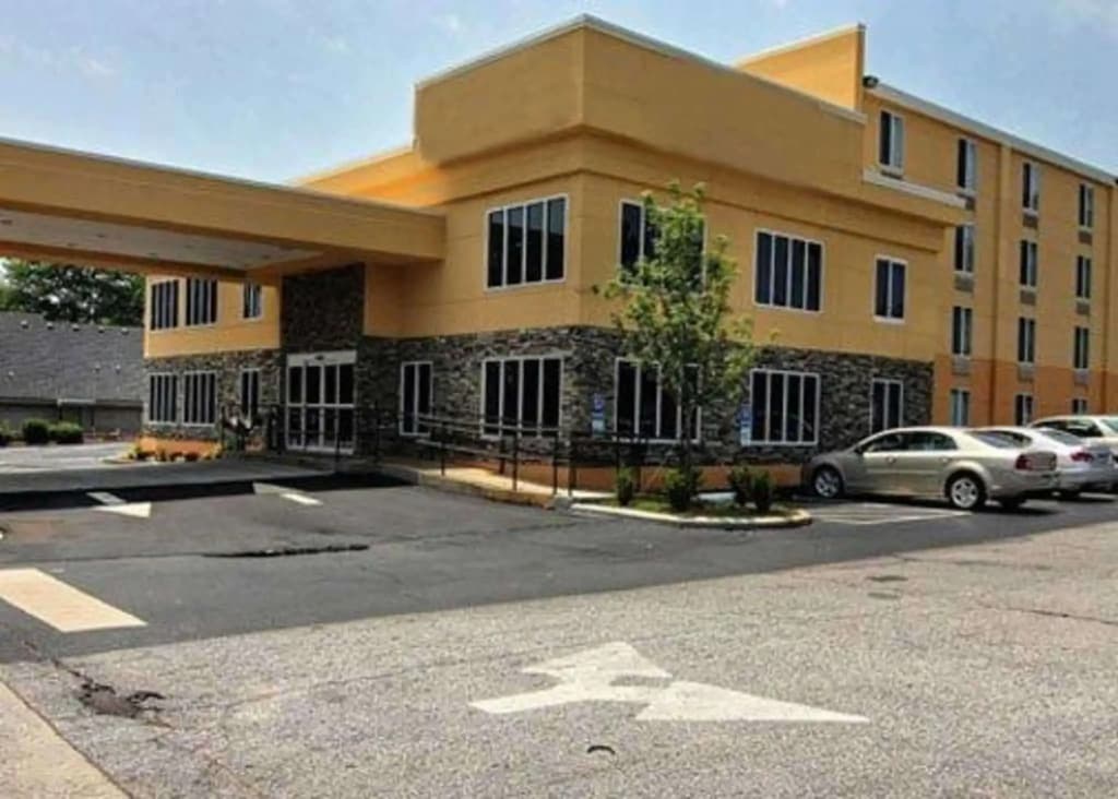 Hotel photo 1