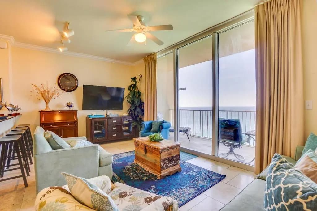 2 Bedrooms Apartment with sea view