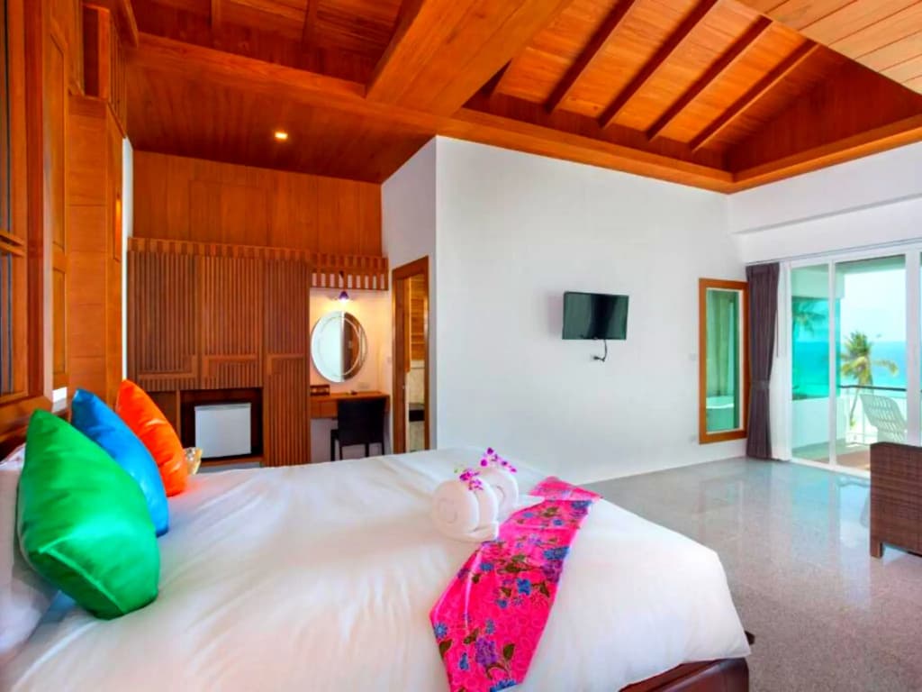 Premium Double room with ocean view full double bed