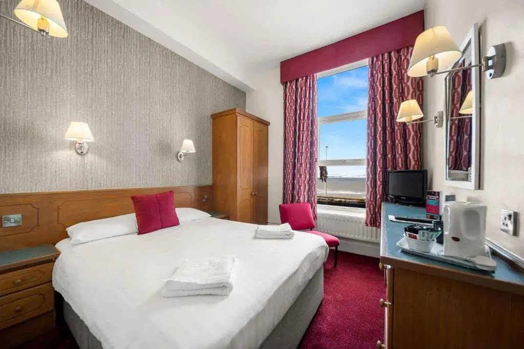 Standard Double room with sea view full double bed