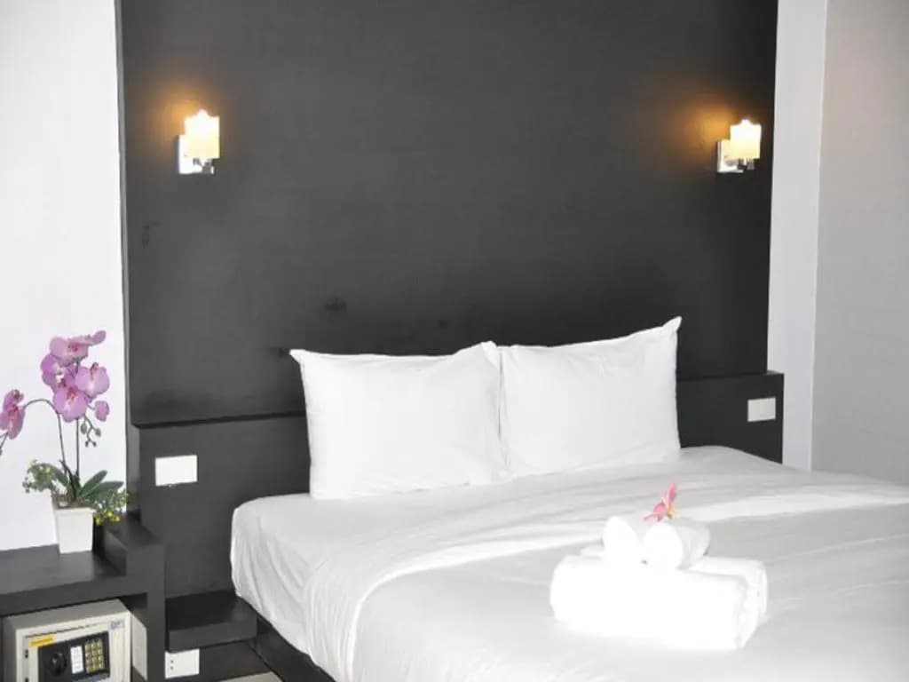 Standard No Window Double room full double bed