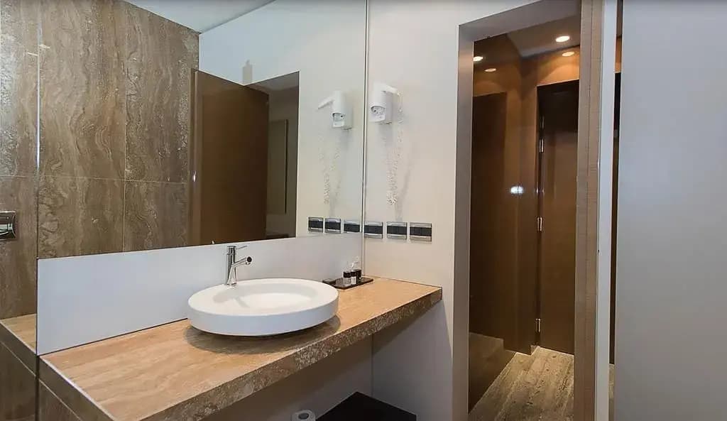 Hotel photo 32