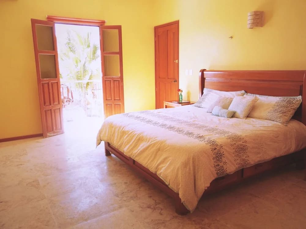 2 Bedrooms Suite with balcony