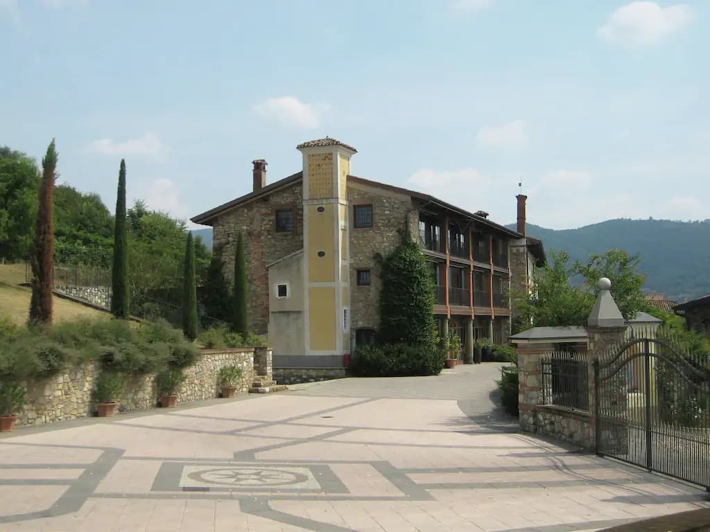 Hotel photo 10