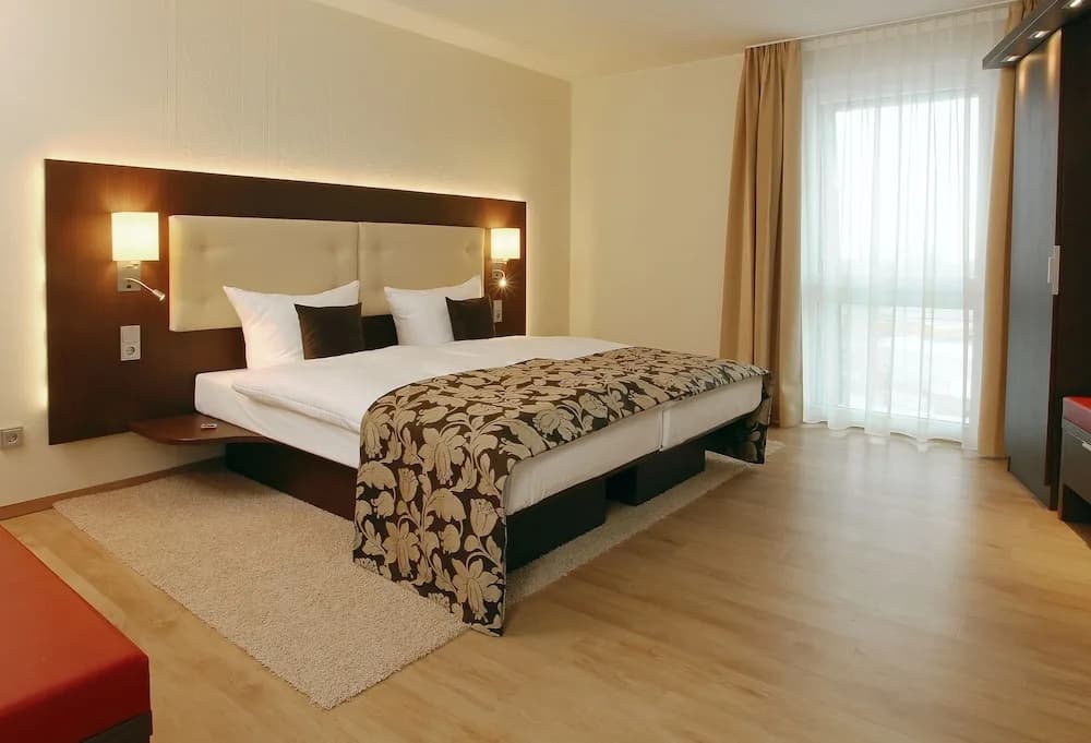 Business Double room full double bed