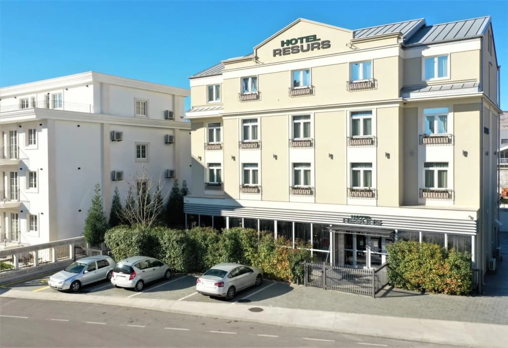 Hotel photo 1