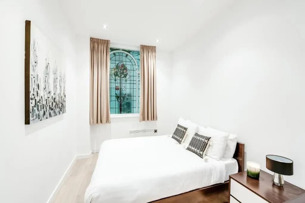 3 Bedrooms Apartment