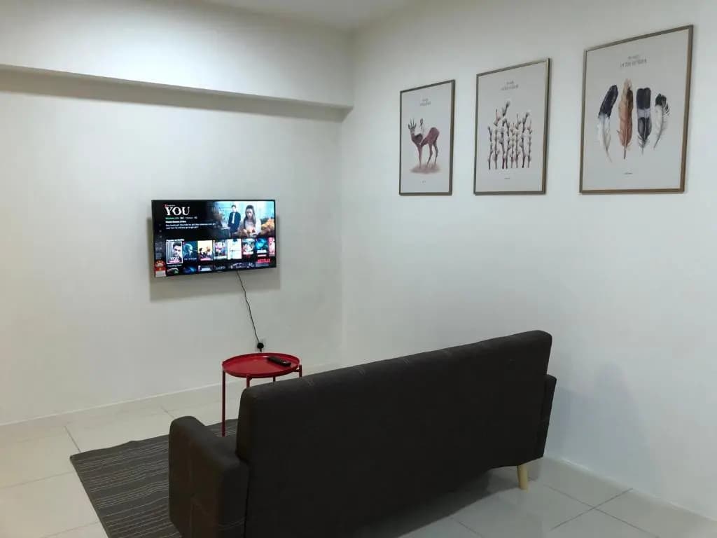 3 Bedrooms Apartment