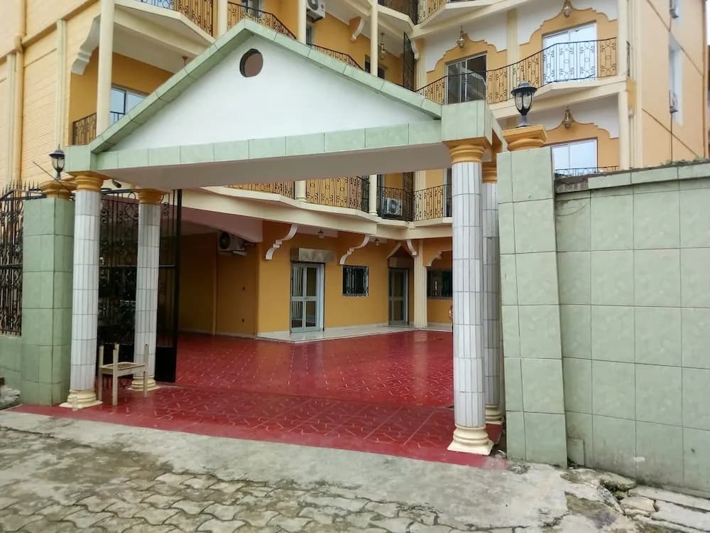 Hotel photo 1