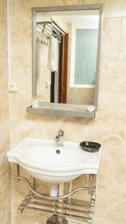 Deluxe Double room full double bed