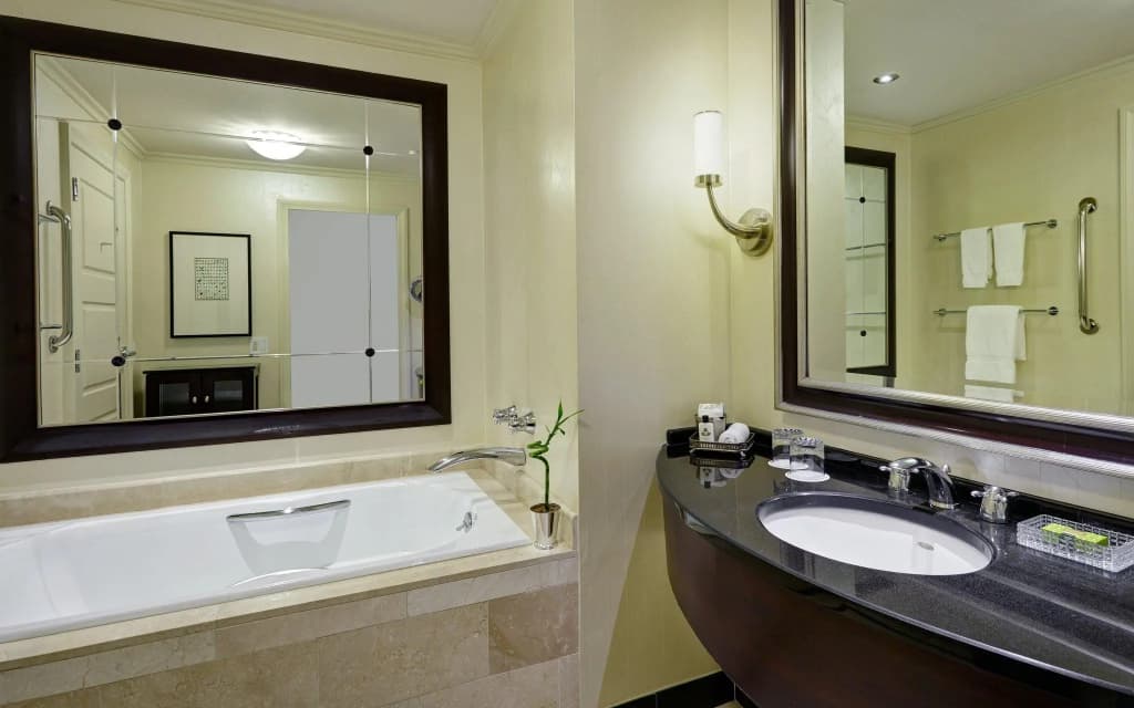Standard Quadruple Club room