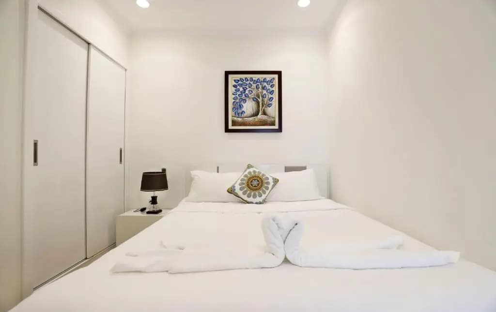 3 Bedrooms Apartment