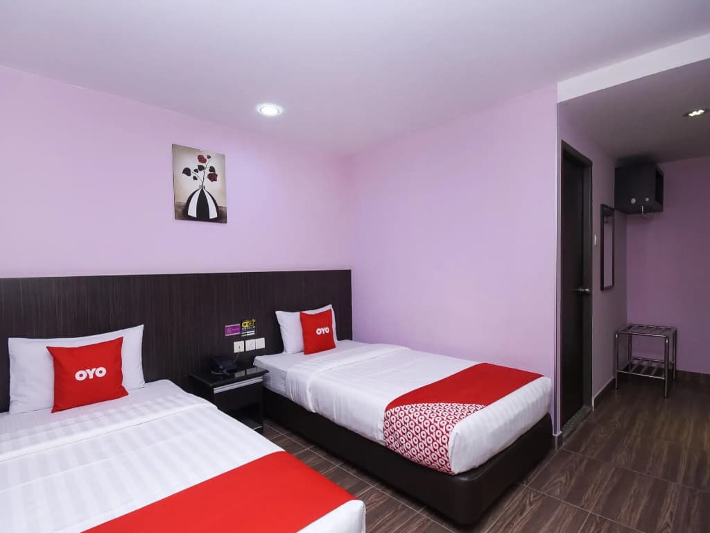 Deluxe Double room twin beds