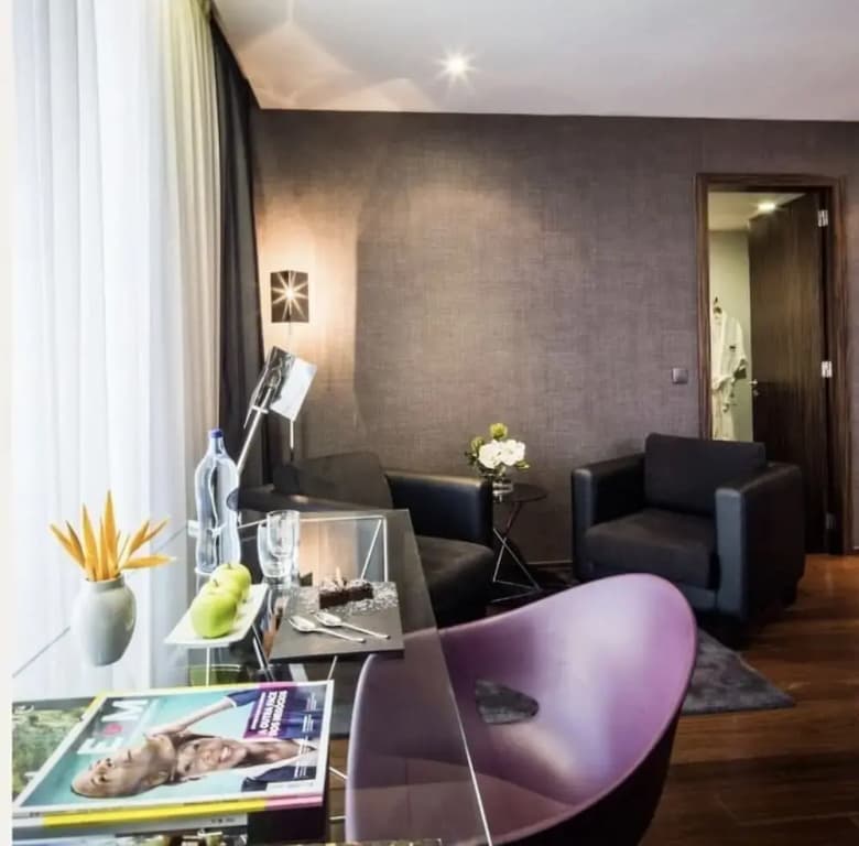 Hotel photo 12