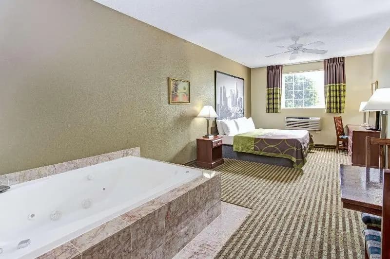 Suite with pool view