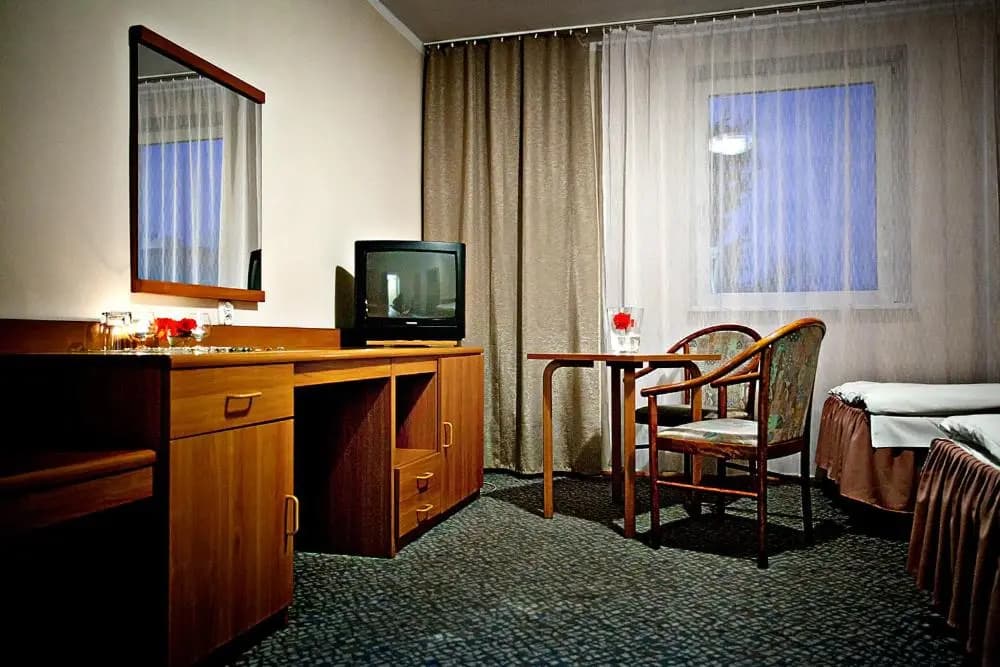 Standard Triple room