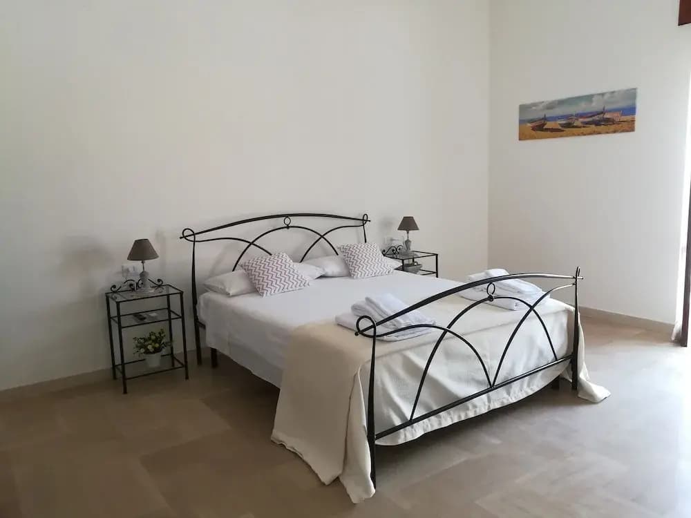 2 Bedrooms Suite with balcony