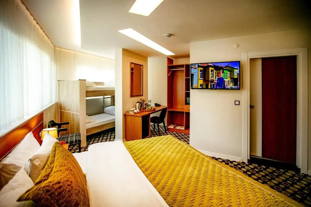Economy room