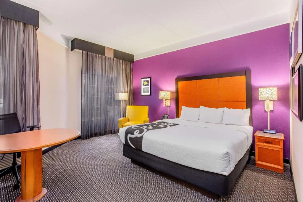 Deluxe Double room full double bed