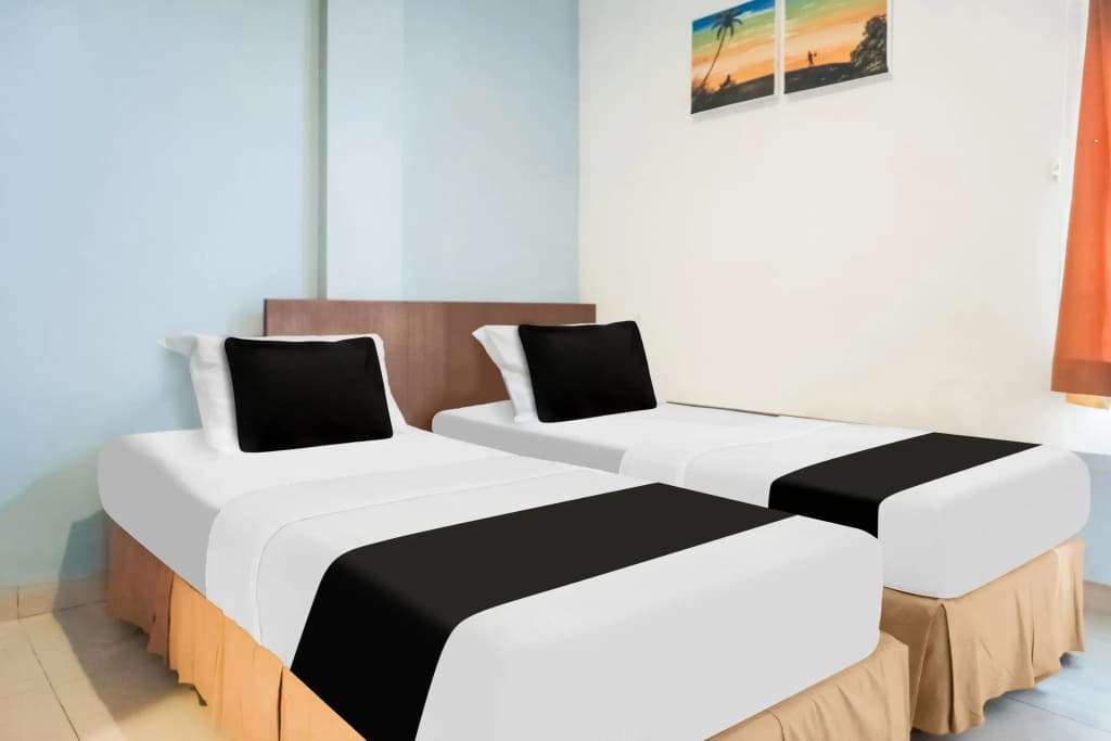 Deluxe Double room twin beds