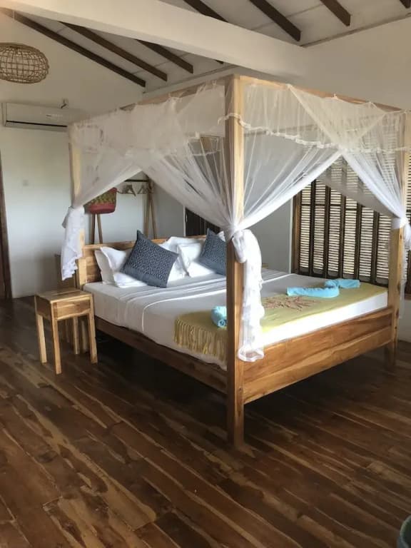 1 Bedroom Deluxe Double room with sea view full double bed