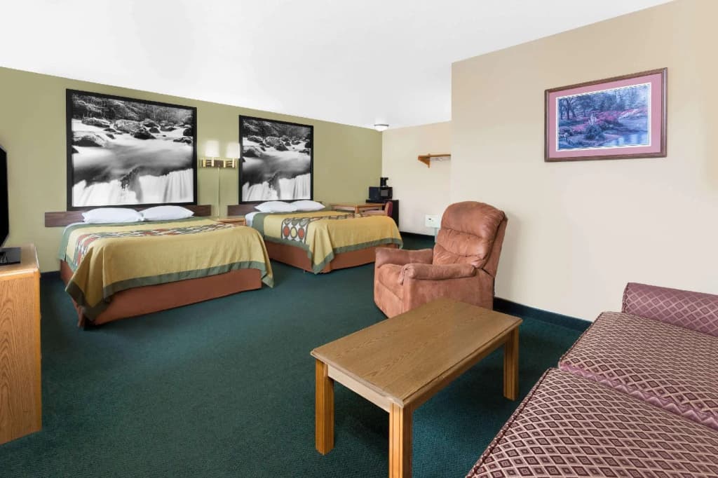 Quadruple Suite