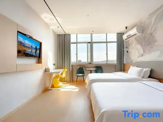 Deluxe Double room twin beds