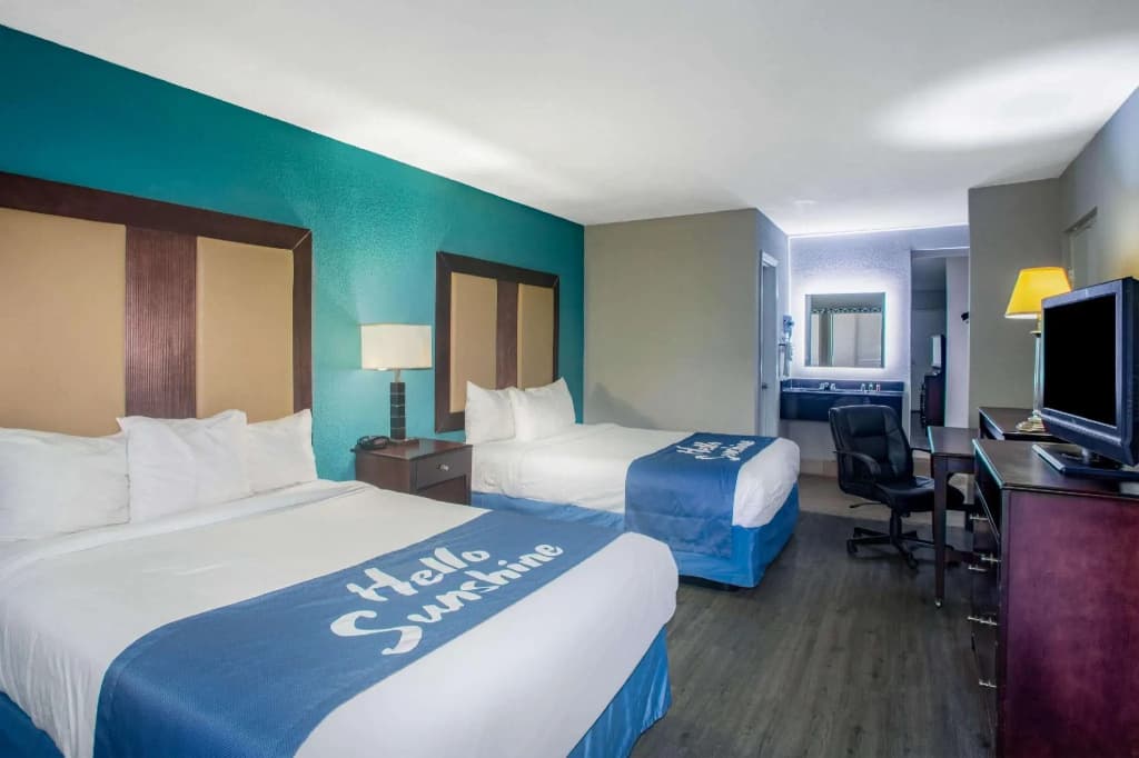 Quadruple Suite