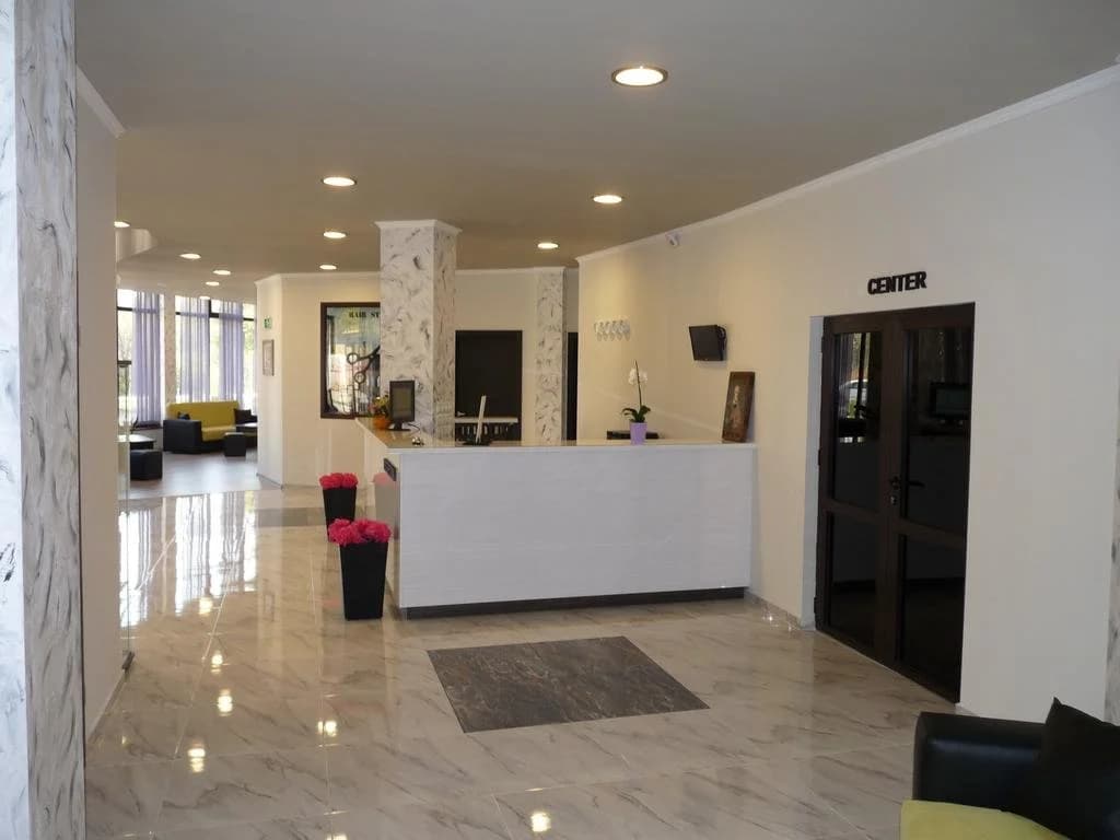Hotel photo 1