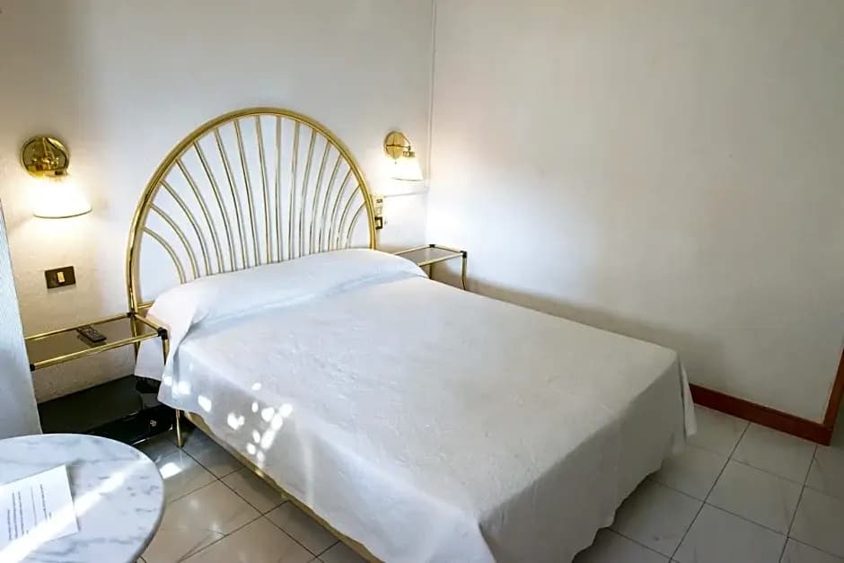 Standard Double room full double bed