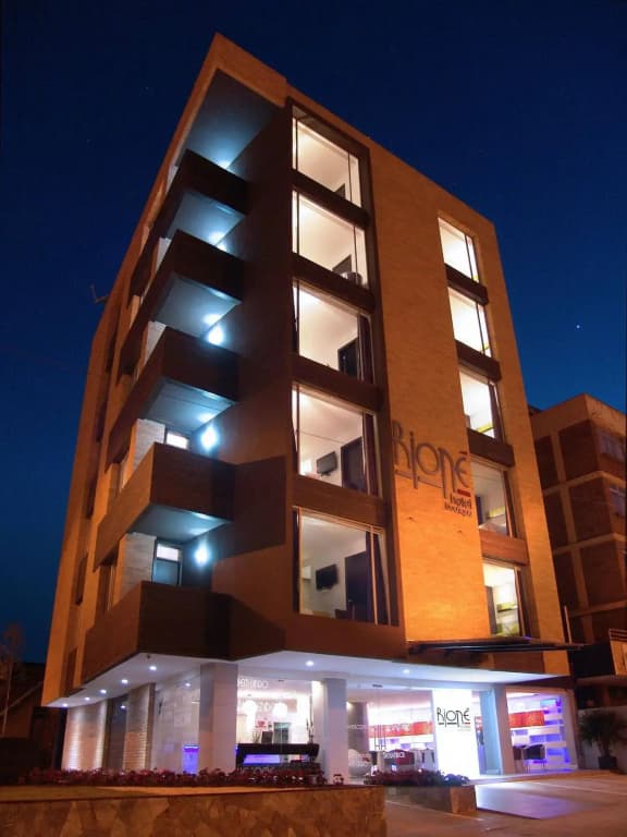 Hotel photo 1
