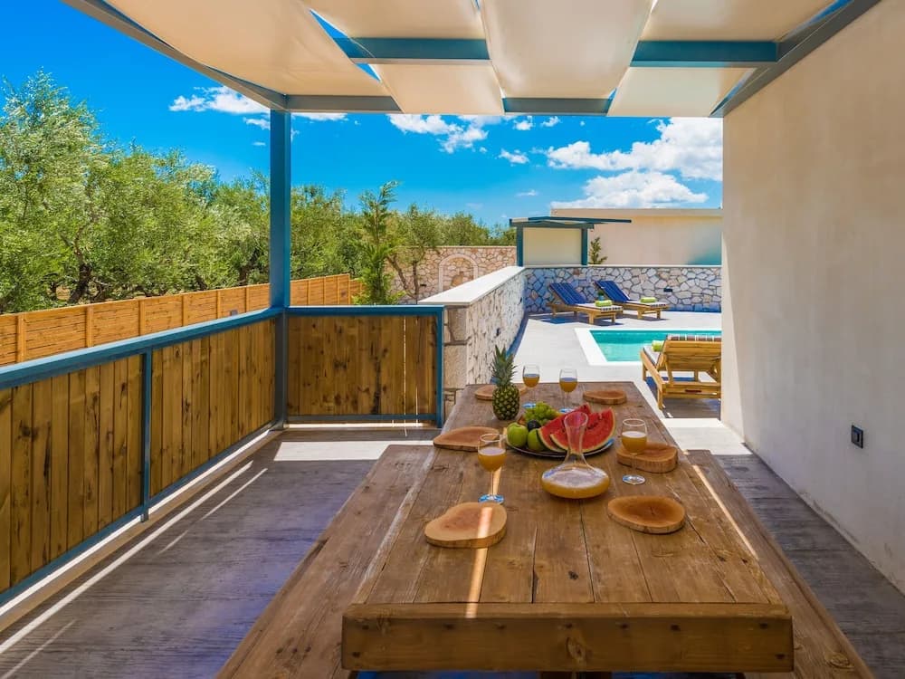 3 Bedrooms Deluxe Villa with pool view