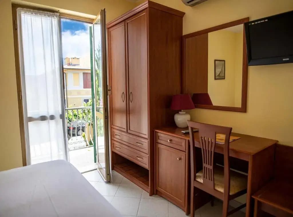 Standard Double room full double bed