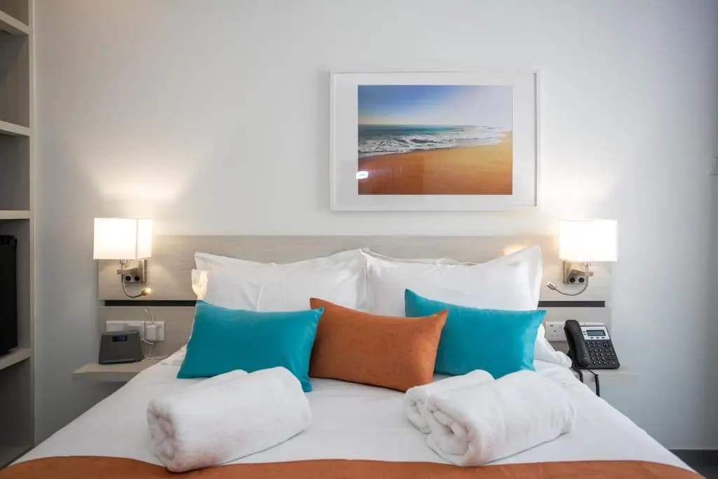Double Suite full double bed