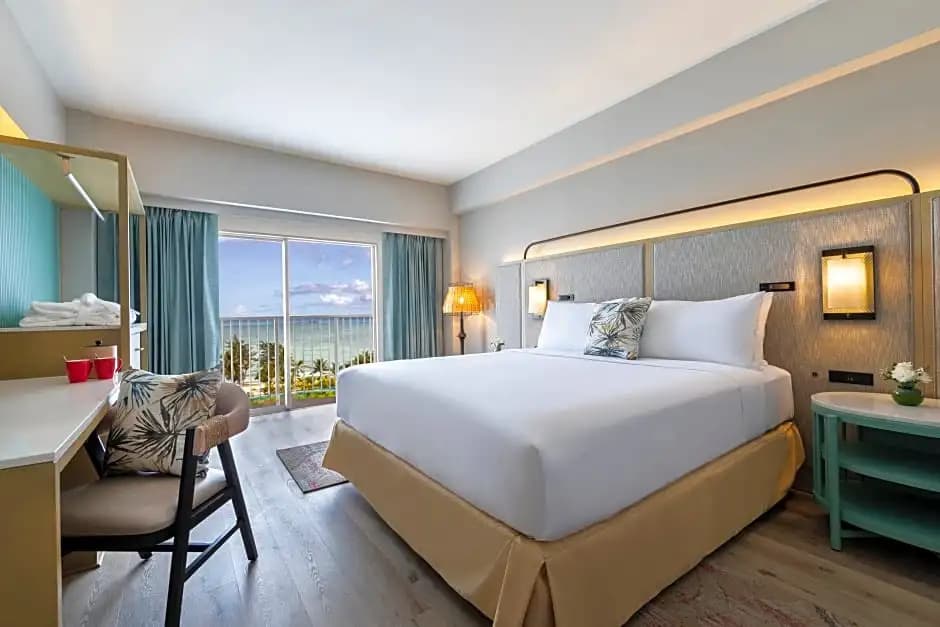 Standard Double room with balcony and oceanfront full double bed