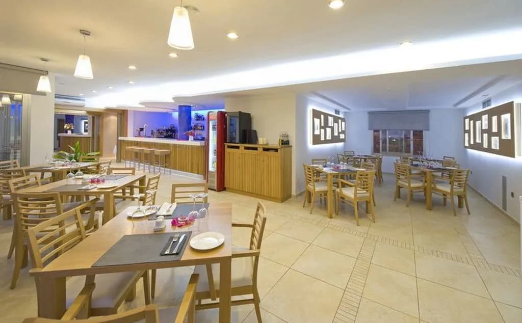 Hotel photo 8