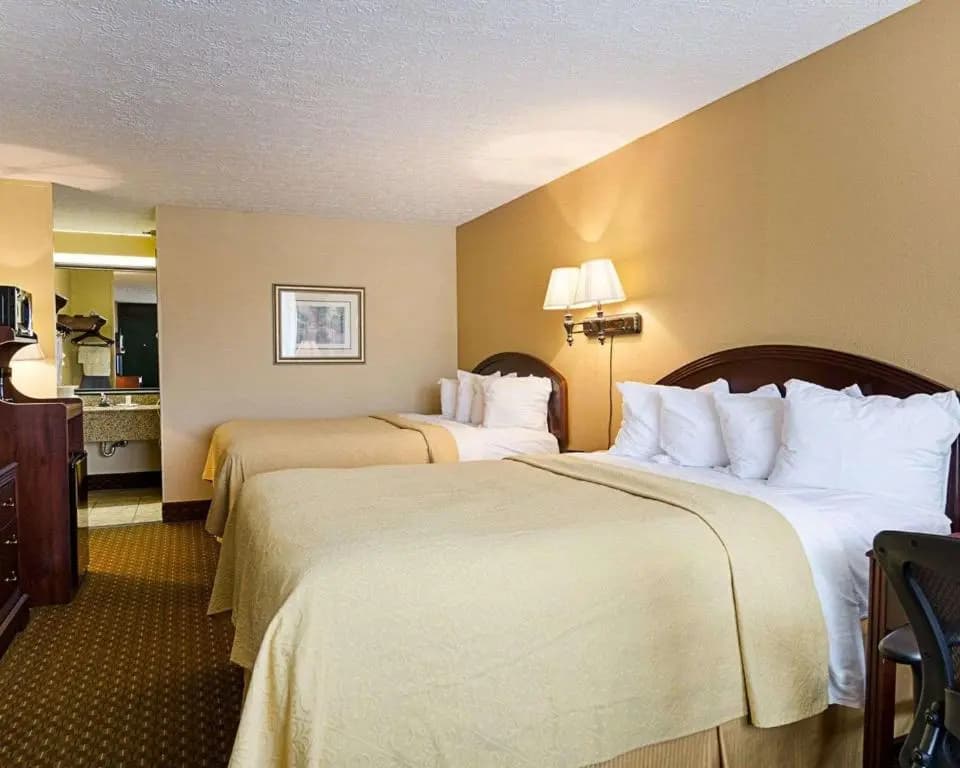 Standard Quadruple room
