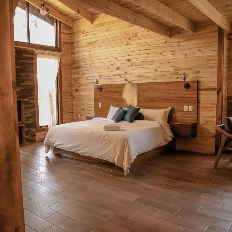 2 Bedrooms Chalet