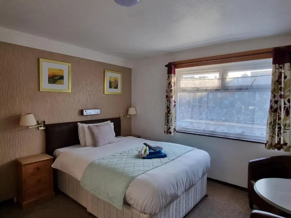Economy room