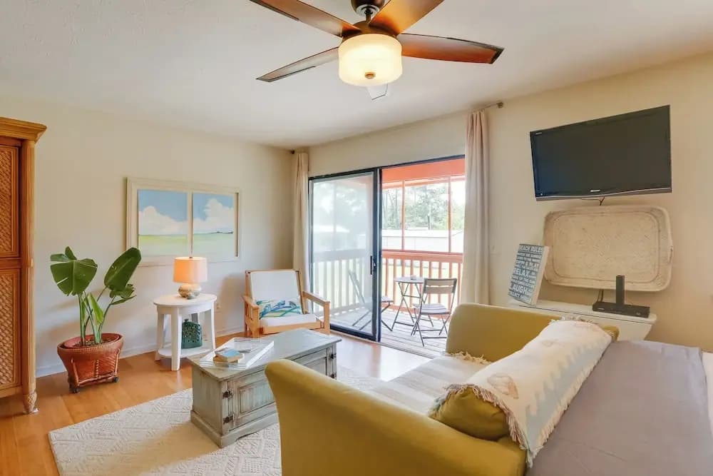 Apartment with balcony