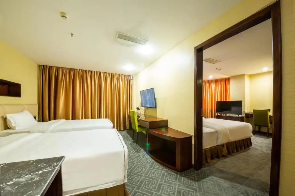 Superior Quadruple room